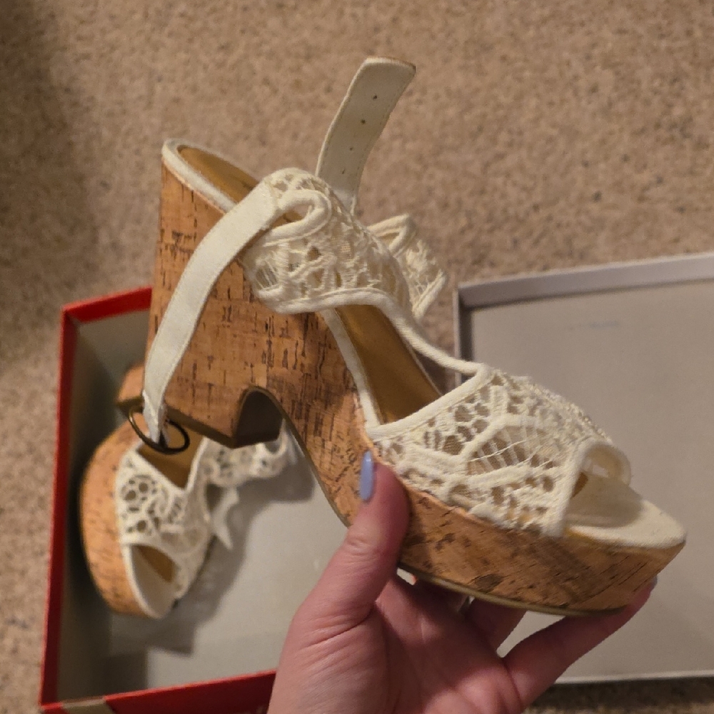 Elegant Cream Lace Platform Sandals